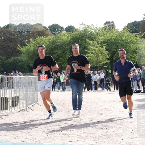 14.09.2025 - Stadtparktriathlon Strokosch-Dieckow http://msf.ph/oto/8884638 14.09.2025 10:48:14 Ziel 564 meine-sportfotos.de