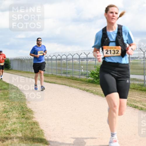14.09.2025 - Airport Race Dr. Thomas Lammeyer http://msf.ph/oto/8884646 14.09.2025 12:39:37 Laufen 325, 1466, 2132 meine-sportfotos.de