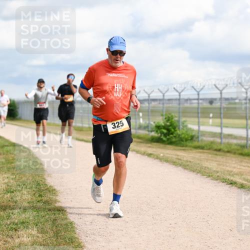 14.09.2025 - Airport Race Dr. Thomas Lammeyer http://msf.ph/oto/8884662 14.09.2025 12:39:46 Laufen 325 meine-sportfotos.de