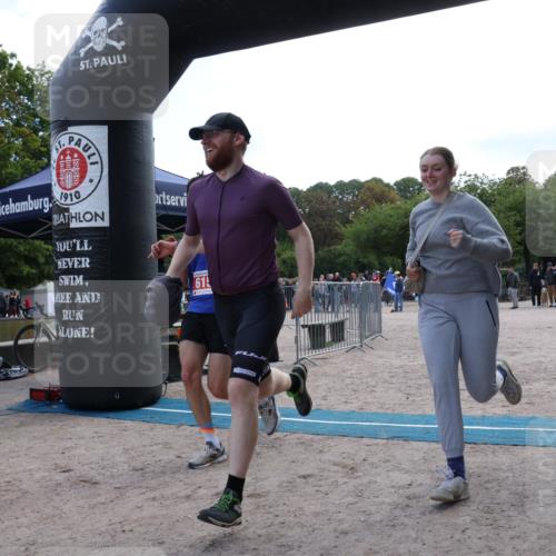 14.09.2025 - Stadtparktriathlon Strokosch-Dieckow http://msf.ph/oto/8884665 14.09.2025 10:49:51 Ziel 615 meine-sportfotos.de