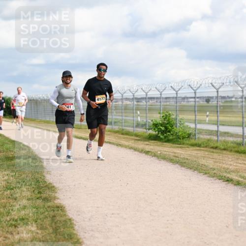 14.09.2025 - Airport Race Dr. Thomas Lammeyer http://msf.ph/oto/8884682 14.09.2025 12:39:48 Laufen 41, 4177 meine-sportfotos.de