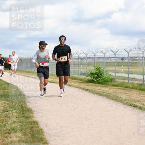 14.09.2025 - Airport Race Dr. Thomas Lammeyer http://msf.ph/oto/8884689 14.09.2025 12:39:48 Laufen 370, 841, 4177 meine-sportfotos.de