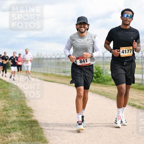 14.09.2025 - Airport Race Dr. Thomas Lammeyer http://msf.ph/oto/8884708 14.09.2025 12:39:51 Laufen 841, 4177 meine-sportfotos.de