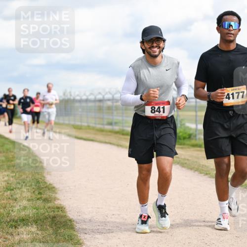 14.09.2025 - Airport Race Dr. Thomas Lammeyer http://msf.ph/oto/8884711 14.09.2025 12:39:51 Laufen 841, 4177 meine-sportfotos.de