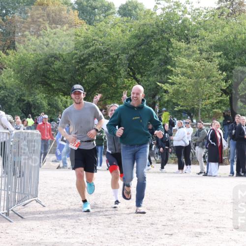 14.09.2025 - Stadtparktriathlon Strokosch-Dieckow http://msf.ph/oto/8884734 14.09.2025 10:52:40 Ziel 597 meine-sportfotos.de