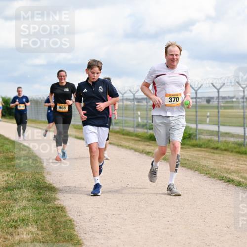 14.09.2025 - Airport Race Dr. Thomas Lammeyer http://msf.ph/oto/8884751 14.09.2025 12:39:57 Laufen 965, 370 meine-sportfotos.de