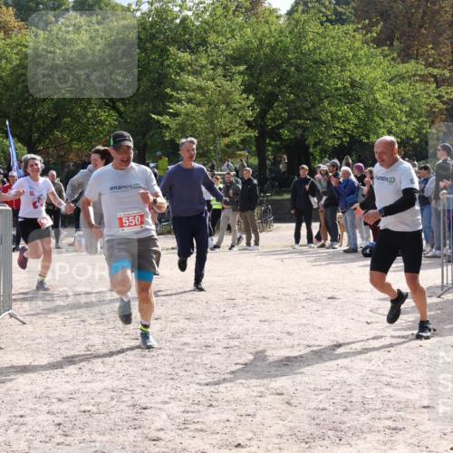 14.09.2025 - Stadtparktriathlon Strokosch-Dieckow http://msf.ph/oto/8884768 14.09.2025 10:54:56 Ziel 547, 550 meine-sportfotos.de