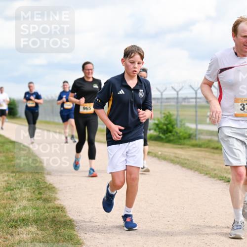 14.09.2025 - Airport Race Dr. Thomas Lammeyer http://msf.ph/oto/8884769 14.09.2025 12:39:58 Laufen 965, 370 meine-sportfotos.de