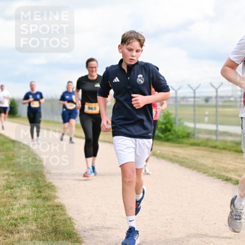 14.09.2025 - Airport Race Dr. Thomas Lammeyer http://msf.ph/oto/8884773 14.09.2025 12:39:58 Laufen 965, 370 meine-sportfotos.de