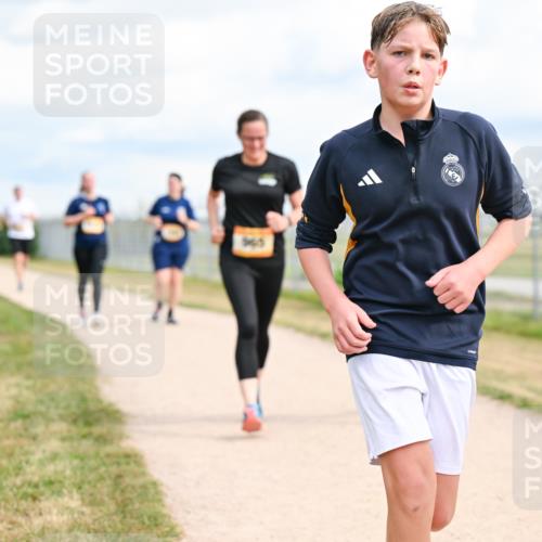 14.09.2025 - Airport Race Dr. Thomas Lammeyer http://msf.ph/oto/8884785 14.09.2025 12:39:59 Laufen 5615 meine-sportfotos.de