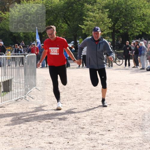 14.09.2025 - Stadtparktriathlon Strokosch-Dieckow http://msf.ph/oto/8884815 14.09.2025 10:55:31 Ziel 556, 606 meine-sportfotos.de