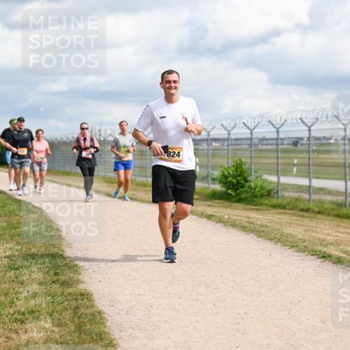 14.09.2025 - Airport Race Dr. Thomas Lammeyer http://msf.ph/oto/8884848 14.09.2025 12:40:07 Laufen 824 meine-sportfotos.de