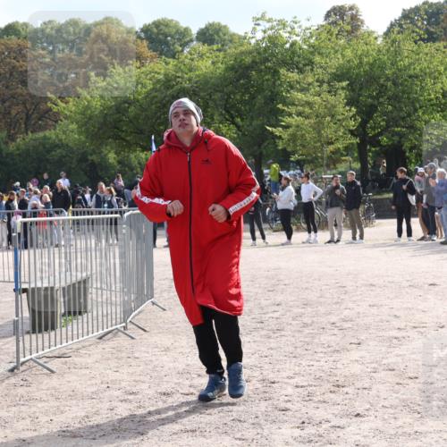 14.09.2025 - Stadtparktriathlon Strokosch-Dieckow http://msf.ph/oto/8884851 14.09.2025 10:55:46 Ziel 580 meine-sportfotos.de