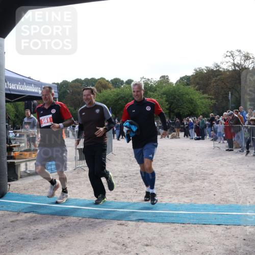 14.09.2025 - Stadtparktriathlon Strokosch-Dieckow http://msf.ph/oto/8884864 14.09.2025 10:56:37 Ziel 561 meine-sportfotos.de