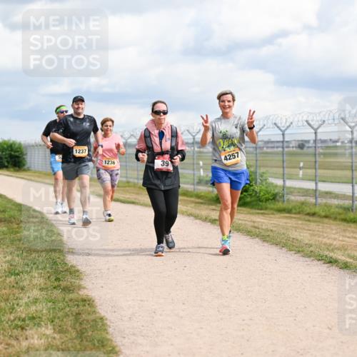 14.09.2025 - Airport Race Dr. Thomas Lammeyer http://msf.ph/oto/8884882 14.09.2025 12:40:11 Laufen 1237, 1236, 39, 4257 meine-sportfotos.de