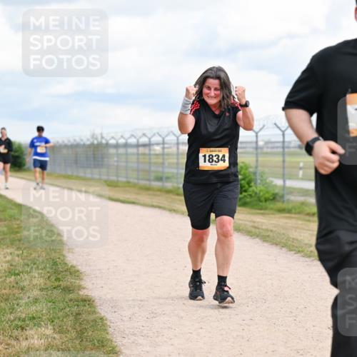 14.09.2025 - Airport Race Dr. Thomas Lammeyer http://msf.ph/oto/8885044 14.09.2025 12:40:31 Laufen 1834, 1263 meine-sportfotos.de