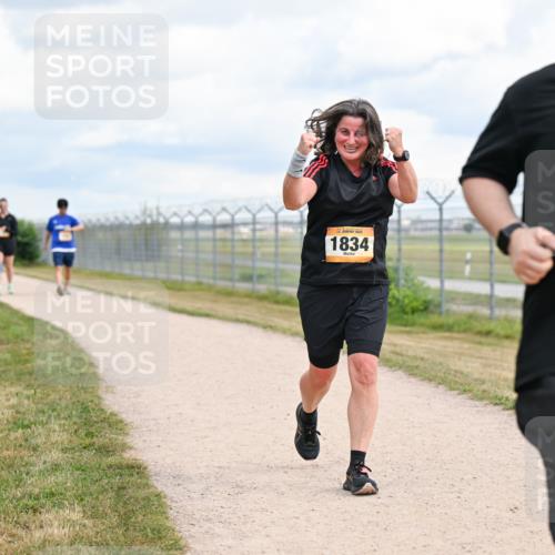14.09.2025 - Airport Race Dr. Thomas Lammeyer http://msf.ph/oto/8885047 14.09.2025 12:40:32 Laufen 1834, 1263 meine-sportfotos.de