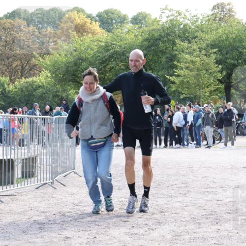 14.09.2025 - Stadtparktriathlon Strokosch-Dieckow http://msf.ph/oto/8885129 14.09.2025 11:02:41 Ziel  meine-sportfotos.de