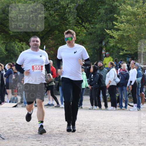 14.09.2025 - Stadtparktriathlon Strokosch-Dieckow http://msf.ph/oto/8885141 14.09.2025 11:03:08 Ziel 555 meine-sportfotos.de