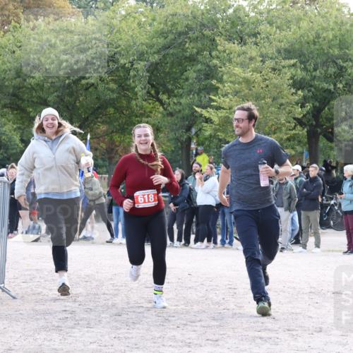 14.09.2025 - Stadtparktriathlon Strokosch-Dieckow http://msf.ph/oto/8885157 14.09.2025 11:03:26 Ziel 529, 592, 618 meine-sportfotos.de