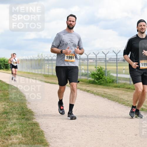 14.09.2025 - Airport Race Dr. Thomas Lammeyer http://msf.ph/oto/8885277 14.09.2025 12:41:16 Laufen 1991, 1990 meine-sportfotos.de