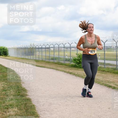 14.09.2025 - Airport Race Dr. Thomas Lammeyer http://msf.ph/oto/8885328 14.09.2025 12:41:24 Laufen 971 meine-sportfotos.de