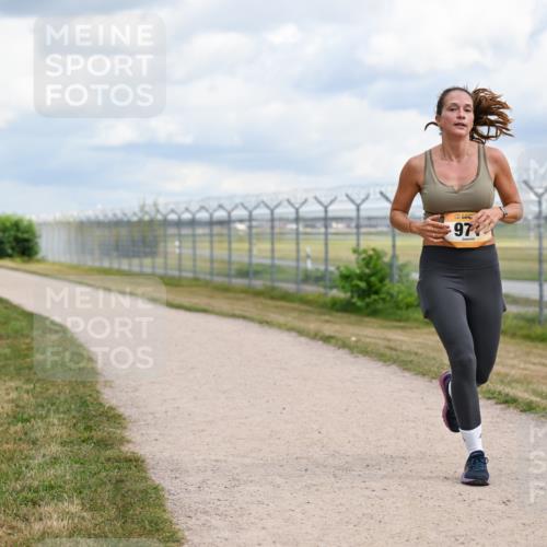 14.09.2025 - Airport Race Dr. Thomas Lammeyer http://msf.ph/oto/8885332 14.09.2025 12:41:24 Laufen 97 meine-sportfotos.de