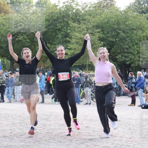 14.09.2025 - Stadtparktriathlon Strokosch-Dieckow http://msf.ph/oto/8885334 14.09.2025 11:06:08 Ziel 526, 546 meine-sportfotos.de