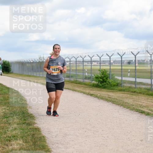14.09.2025 - Airport Race Dr. Thomas Lammeyer http://msf.ph/oto/8885346 14.09.2025 12:41:35 Laufen 1625, 1625 meine-sportfotos.de