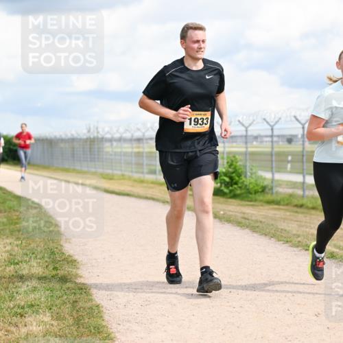 14.09.2025 - Airport Race Dr. Thomas Lammeyer http://msf.ph/oto/8885483 14.09.2025 12:42:10 Laufen 1933, 01 meine-sportfotos.de