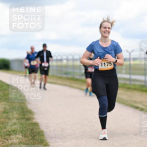 14.09.2025 - Airport Race Dr. Thomas Lammeyer http://msf.ph/oto/8885651 14.09.2025 12:42:51 Laufen 1175, 42, 172 meine-sportfotos.de
