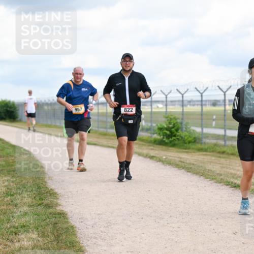 14.09.2025 - Airport Race Dr. Thomas Lammeyer http://msf.ph/oto/8885671 14.09.2025 12:42:53 Laufen 957, 822, 132 meine-sportfotos.de