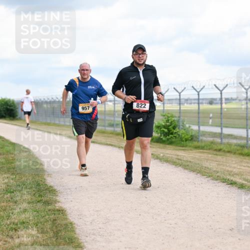 14.09.2025 - Airport Race Dr. Thomas Lammeyer http://msf.ph/oto/8885675 14.09.2025 12:42:54 Laufen 957, 822, 132 meine-sportfotos.de