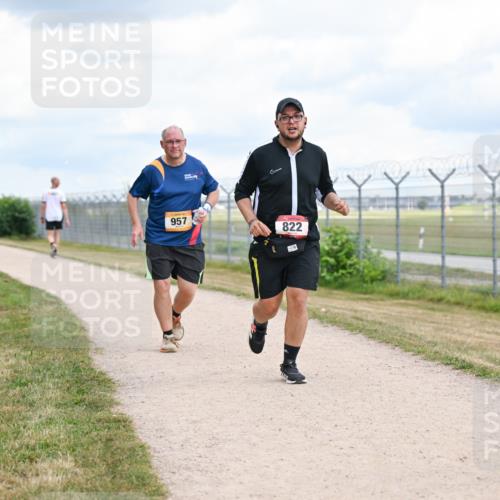 14.09.2025 - Airport Race Dr. Thomas Lammeyer http://msf.ph/oto/8885676 14.09.2025 12:42:54 Laufen 957, 822 meine-sportfotos.de