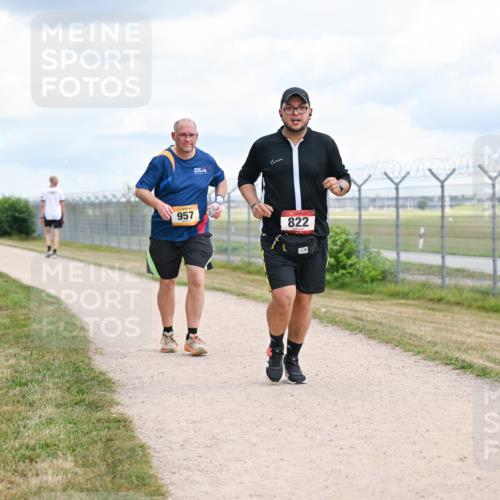 14.09.2025 - Airport Race Dr. Thomas Lammeyer http://msf.ph/oto/8885679 14.09.2025 12:42:54 Laufen 957, 822 meine-sportfotos.de