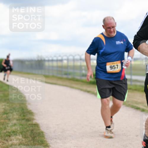 14.09.2025 - Airport Race Dr. Thomas Lammeyer http://msf.ph/oto/8885697 14.09.2025 12:42:56 Laufen 957, 822 meine-sportfotos.de