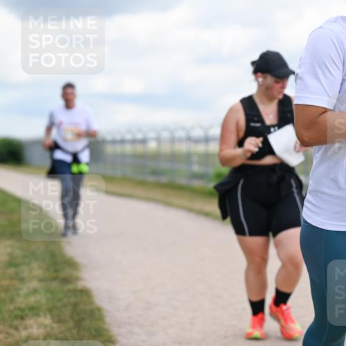 14.09.2025 - Airport Race Dr. Thomas Lammeyer http://msf.ph/oto/8885748 14.09.2025 12:43:25 Laufen 42 meine-sportfotos.de