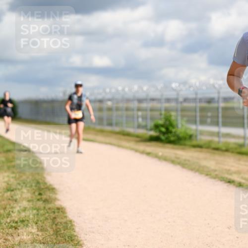 14.09.2025 - Airport Race Dr. Thomas Lammeyer http://msf.ph/oto/8885838 14.09.2025 12:44:05 Laufen 2026 meine-sportfotos.de