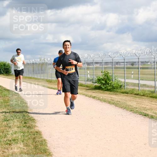 14.09.2025 - Airport Race Dr. Thomas Lammeyer http://msf.ph/oto/8885883 14.09.2025 12:44:29 Laufen 1806, 031 meine-sportfotos.de