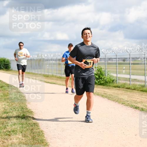 14.09.2025 - Airport Race Dr. Thomas Lammeyer http://msf.ph/oto/8885893 14.09.2025 12:44:30 Laufen 1806 meine-sportfotos.de