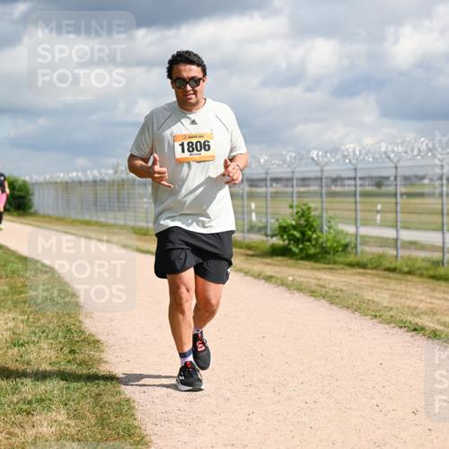 14.09.2025 - Airport Race Dr. Thomas Lammeyer http://msf.ph/oto/8885933 14.09.2025 12:44:35 Laufen 1806 meine-sportfotos.de