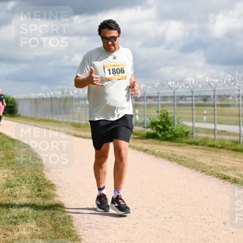14.09.2025 - Airport Race Dr. Thomas Lammeyer http://msf.ph/oto/8885934 14.09.2025 12:44:35 Laufen 1806 meine-sportfotos.de