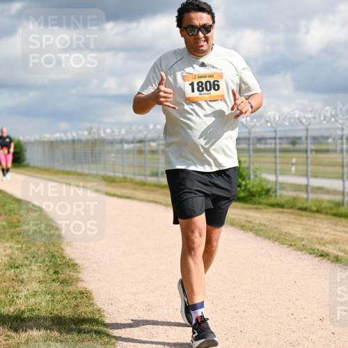 14.09.2025 - Airport Race Dr. Thomas Lammeyer http://msf.ph/oto/8885940 14.09.2025 12:44:35 Laufen 1806 meine-sportfotos.de
