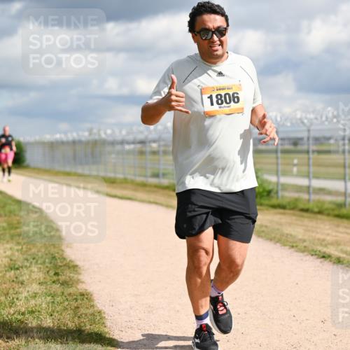 14.09.2025 - Airport Race Dr. Thomas Lammeyer http://msf.ph/oto/8885941 14.09.2025 12:44:35 Laufen 1806 meine-sportfotos.de