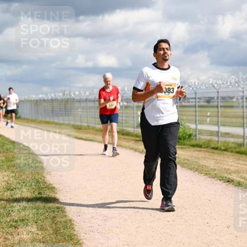 14.09.2025 - Airport Race Dr. Thomas Lammeyer http://msf.ph/oto/8885996 14.09.2025 12:44:52 Laufen 581, 083 meine-sportfotos.de