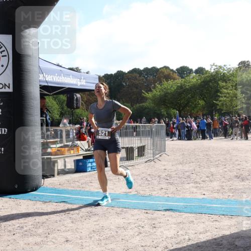 14.09.2025 - Stadtparktriathlon Strokosch-Dieckow http://msf.ph/oto/8886041 14.09.2025 11:11:07 Ziel 521 meine-sportfotos.de