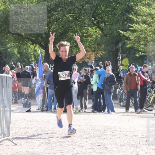 14.09.2025 - Stadtparktriathlon Strokosch-Dieckow http://msf.ph/oto/8886047 14.09.2025 11:11:14 Ziel 527 meine-sportfotos.de