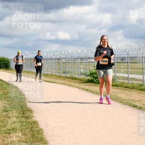 14.09.2025 - Airport Race Dr. Thomas Lammeyer http://msf.ph/oto/8886098 14.09.2025 12:45:06 Laufen 1888 meine-sportfotos.de