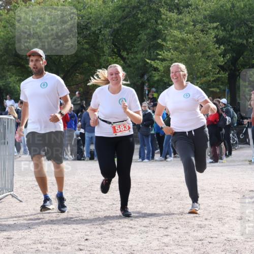 14.09.2025 - Stadtparktriathlon Strokosch-Dieckow http://msf.ph/oto/8886157 14.09.2025 11:14:10 Ziel 583 meine-sportfotos.de