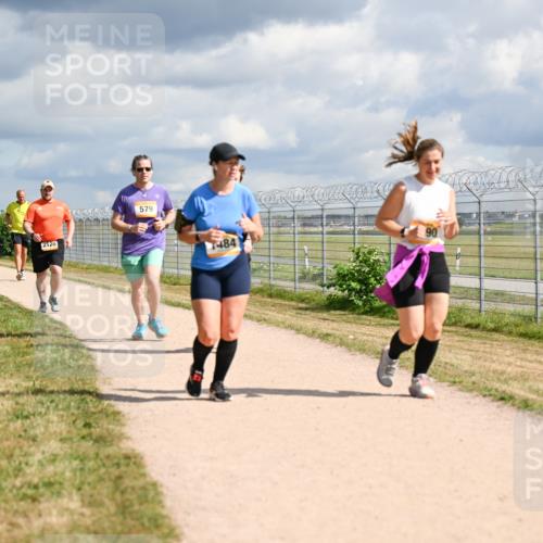 14.09.2025 - Airport Race Dr. Thomas Lammeyer http://msf.ph/oto/8886194 14.09.2025 12:45:23 Laufen 2120, 579, 484, 90 meine-sportfotos.de